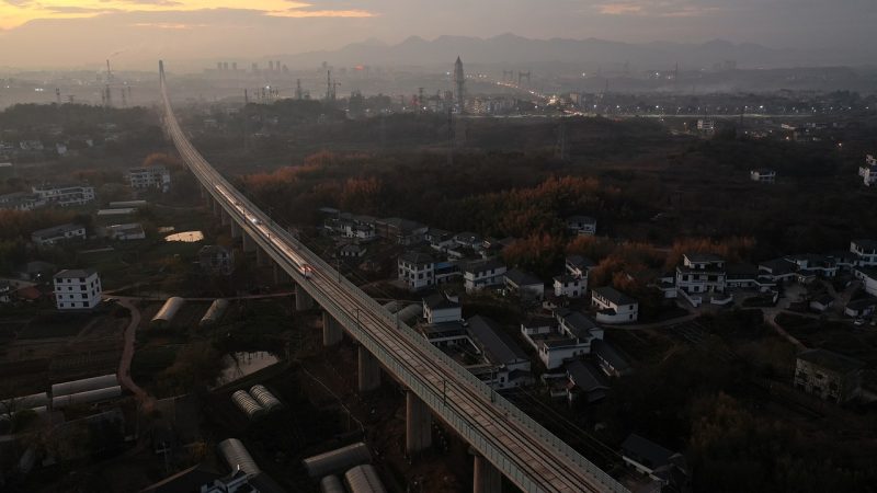 江西基础教育教师专业发展子平台 平台简介:一个把名字讲清楚的说明台